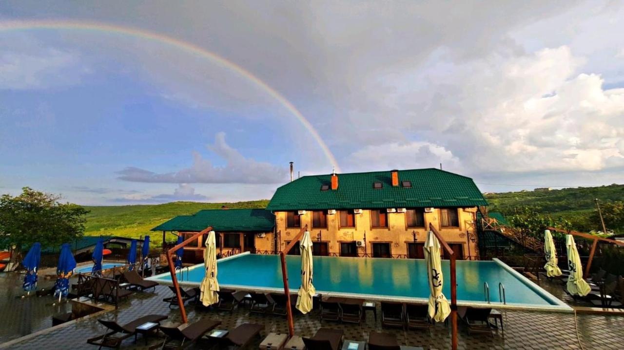 Colina Verde Resort Kişinev Dış mekan fotoğraf