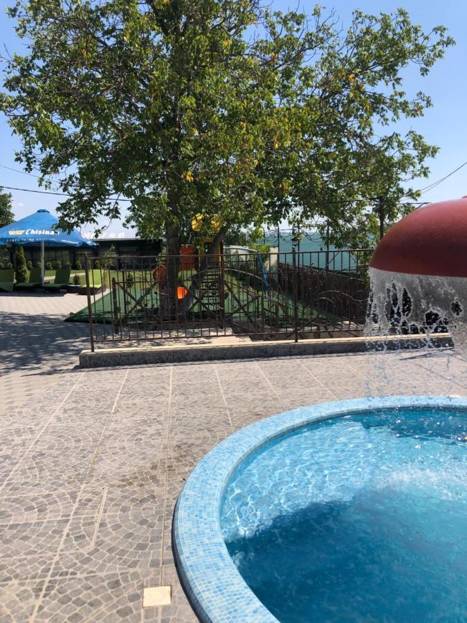 Colina Verde Resort Kişinev Dış mekan fotoğraf